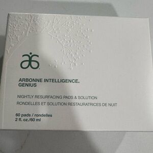 NWT- Arbonne Intelligence® Genius Nightly Resurfacing Pads & Solution